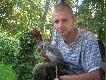 tu prezentuje pierwsz� w �yciu strzelon� przez siebie g�owienk�