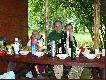 A taka ma�a my�liwska biesiadka z rodzin� i kumplami na �onie natury