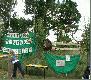 Buc z pi�rkiem ( nie tylko )
Jako� tak si� sk�ada �e moje  ko�o wsp�pracuje  ze szko�ami ( pracuj�c nad wizerunkiem  my�liwego ).Od kilku lat organizujemy konkursy  przyrodnicze , ekologiczne , wsp�ldzia�amy ze szko�ami a szczeg�lnie w rejonie k�usowniczo- patologicznym (najwi�ksze bezrobocie ), w akcjach dokarmiania zwierz�t ( dzieci zbieraja kasztany , �o��dzie , w zamian maj� organizowane wycieczki itp.  Mi�dzy innymi w t� niedziel� 12 .06  odby� si� festyn  na terenie szko�y na rzecz  tej�e ....
Ko�o zorganizowa�o , wystaw�  trofe�w �owieckich , po��czon� z konkursem wiedzy przyrodniczo - ekologicznej  na temat my�listwa te�  , oraz  strzelanie z wiatr�wek w r�nych  konkurencjach dla dzieci i doros�ych ... a nagrady by�y atrakcyjne  fundowane przez sponsor�w w tym  ko�o Zubr Olsztyn ... impreza trwa�a od 13 do prawie 18  ..... a  go�ci  i ch�tnych do wsp�lnej zabawy naprawd� by�o du�o ....