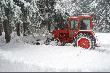 Od�nie�anie poletka. Dzieki naszemu stazy�cie by�o to mo�liwe jak i sam dojazd do lasu.... 