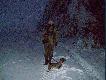 "Gdy las jest cisz�,cisza mrokiem,g�stwina domem sennych zwierz�t..." :)