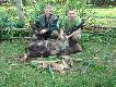 wraz  z Tat� po bardzo udanym porannym polowaniu, Taty pierwszy dzik w tym sezonie i do tego �aciaty, a m�j lisek. 07-08-2010