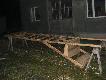 Zosta�o troch� materia�u po budowie ambony, wi�c trzeba by�o w miar� racjonalnie sporzytkowa� ;) Jak koledzy uwarzaj� b�dzie cos z tego? Nie ma jeszcze podparcia ale to zamontujemy na miejscu trzeba zrobi� przymiark� ze sztucerem. Bez juz zdrobiona idalny k�t oparcia siedzi sie jak na tronie :) Dodam jeszcze ze b�dzie sta�a w lesie oparta o drzewo i zaznaczam �e nie b�dzie do niego przybita tylko wyparta o nie, nie pochwalam okaleczania drzew  