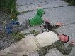 Przed przelotami Brat, Bora i  bratanek Adrian-jacy� zm�czeni Pomocnicy