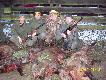 Sobotnie polowanie zbiorowe,jako przedostatnie w tym sezonie ,zako�czone  pi�knym pokotem-7 dzik�w i 1 �ania...Zaproszony przez nas kol. Jacek w 3 miocie strzeli� dubleta  dzik�w,a w przedostatnim po�o�y� jeszcze jednego....Gratuluje celnych strza��w......DB..Rajmund....