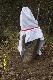 "Drewniany kamie�" przed ods�oni�ciem.