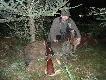 Dzik po strzale na ok. 30m. z 243WSSM"a wpad� do lasu... Na trasie ucieczki nie by�o ani kropli farby... Potzrbny by� posokowiec Kolegi, kt�ry po oko�o 70 metrach doprowadzi� nas do zgaszonego, strzelonego na �opatk� przelatka...