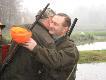 Kr�lowie polowania w obj�ciach. Ty�em Kr�l polowania, przodem pudlarzy. Gratulacje!