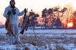 Lisek strzelony podczas popo�udniowego podchodu. Mimo i� za oknem temperatura odczuwalna kole  -20 i do�� mocny wiatr to mimo to liski biegaj� .Darz B�r.