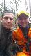 �owieckie selfie :) U�miechni�te japy bo i rado�� z pracy psa i odnalezienia �ani z poprzedniej fotki by�a ogromna :D Arti jako� nie wytrwa� w pozie. Od lewej - Jarek, nos Artusa i ja.