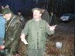�owczy zajadajacy si� kaszaneczka 