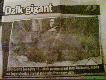 "DZIK GIGANT"!!!
To jest artyku� z polskiej gazety w Londynie. "Olbrzymi odyniec d�ugo�ci prawie 3 metr�w i wadze przekraczaj�cej p� tony to zdobycz 11-letniego Jamisona Stona. Ch�opiec razem ze swoim ojcem polowa� w lasach wschodniej Alabamy, kiedy na ich drodze pojawi� si� olbrzymi odyniec. Po trwaj�cej prawie trzy godzinnej ob�awie my�liwi otoczyli zdobycz. W�wczas Jamison namierzy� i ustrzeli� dzika ze swojego 50-milimetrowego rewolweru. -To niesamowite- wyznaje Jamison. -To prawdopodobnie najwi�ksza zdobycz, jak� kiedykolwiek uda mi si� upolowa�- dodaje 11latek. Pot�ny dzik najprawdopodobniej trafi do ksi�gi Guinnessa. Tymczasem my�liwi my�l� jak przyrz�dzi� tak olbrzymi� porcj� dziczyzny."  Sorry za z�� jako�� zdj�cia ale w gazecie by�o ju� one nie ciekawej jako�ci a ja zrobi�em mu fotk� z mojego telefonu.Moim zdaniem jest to jaka� ameryka�ska dzika �winia a nie nasz europejski dzik.Pozdrawiam DB.