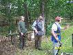 Darek sprawdza kierunek wiatru.Ciekawe po co ? Mo�e dlatego , �e zbli�a si� Waldek.A on potrafi czasami zaskoczy� .Jak np. w Obornikach.